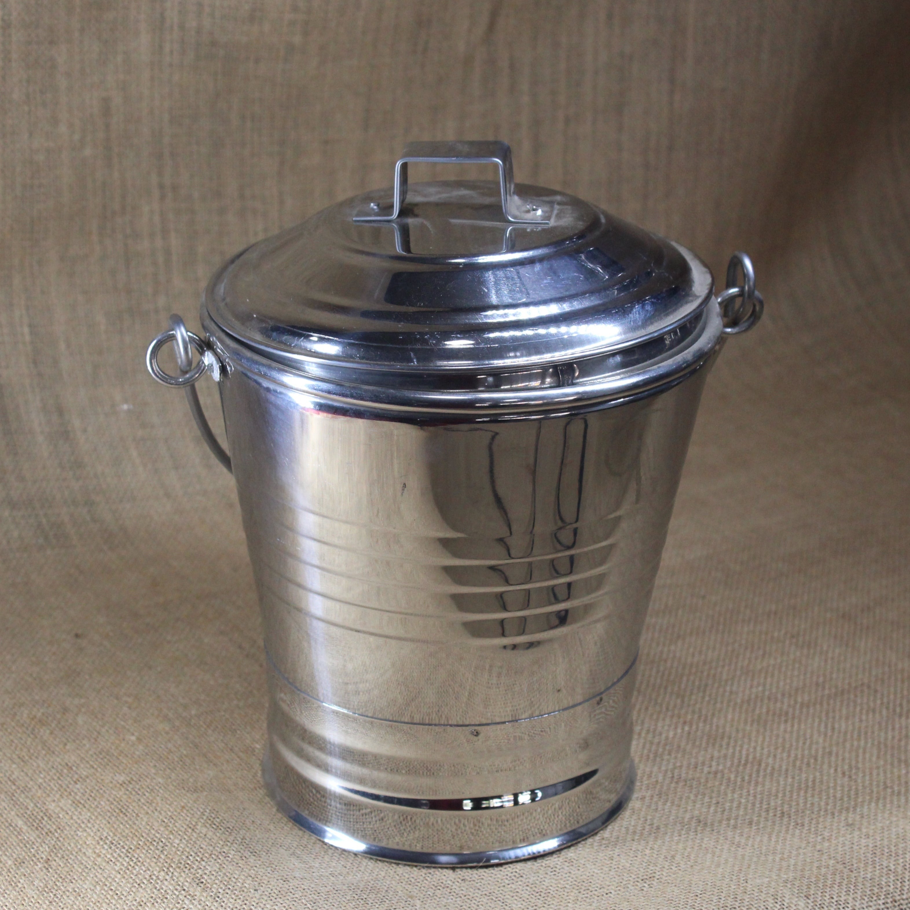 Stainless Steel Bucket With Cap