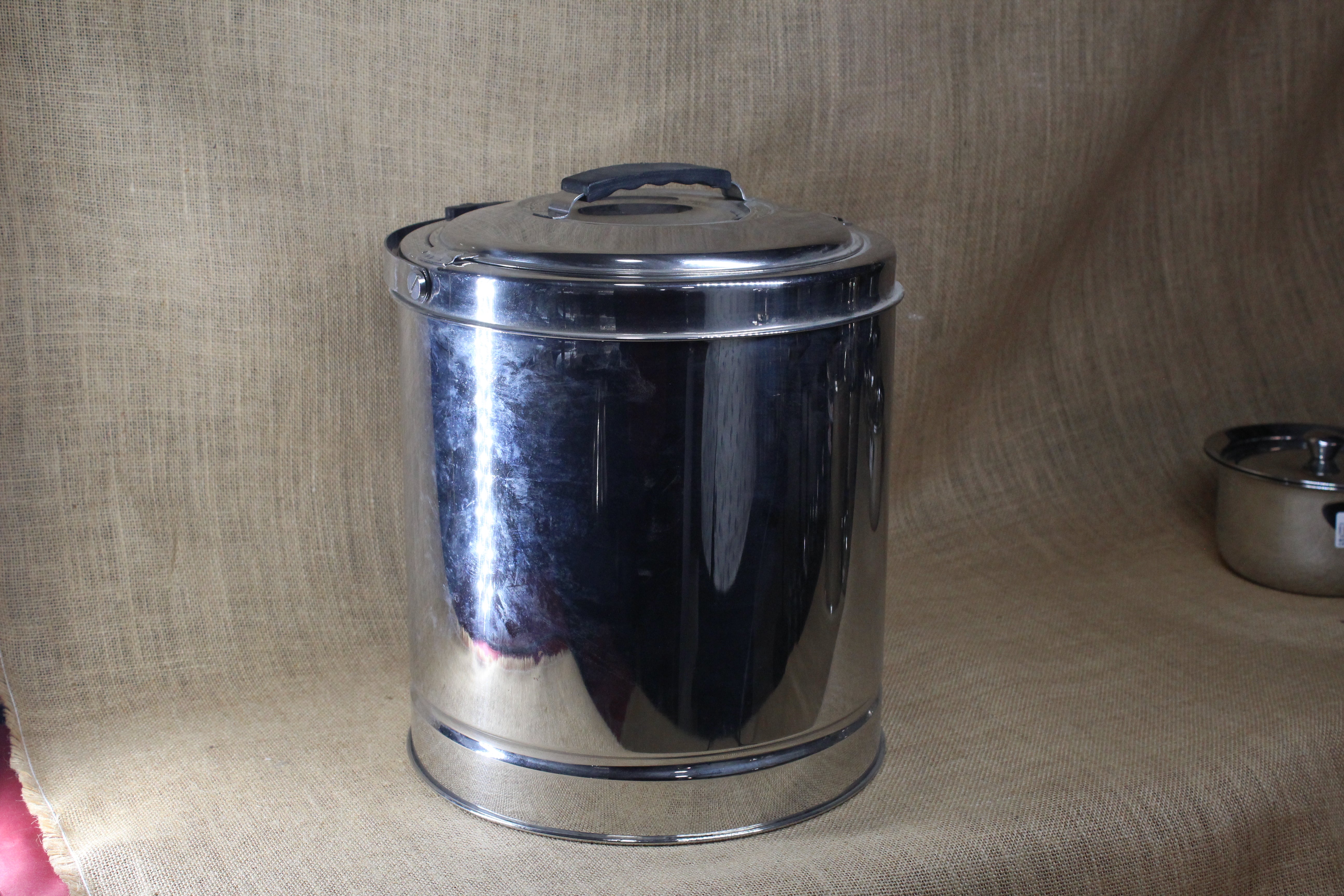 Stainless Steel Carrier Hot Pot 10 L